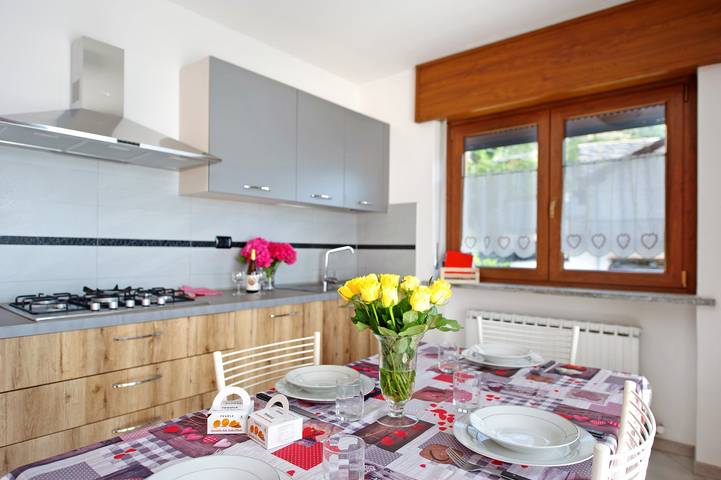 Hel lejlighed, Apartment 'Il Piccolo Nido' with Mountain View, Shared Garden and Wi-Fi in Ville sur Nus, Quart