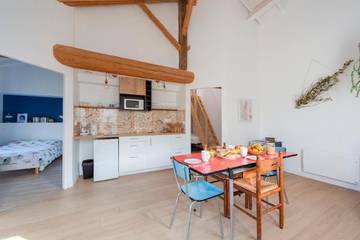 Gîte pour 5 personnes, avec vue dans Deux-Grosnes