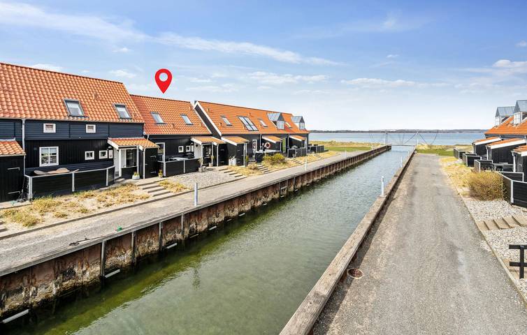 Feriehus for 6 personer, med hage og terrasse i Juelsminde
