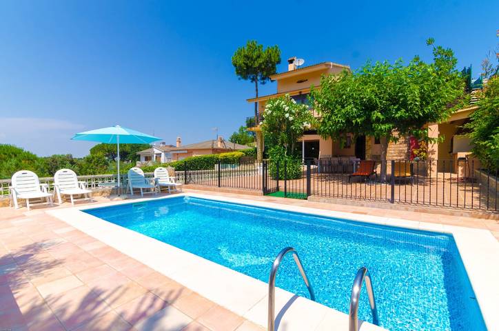 Chalet para 8 personas, con jardín - 1