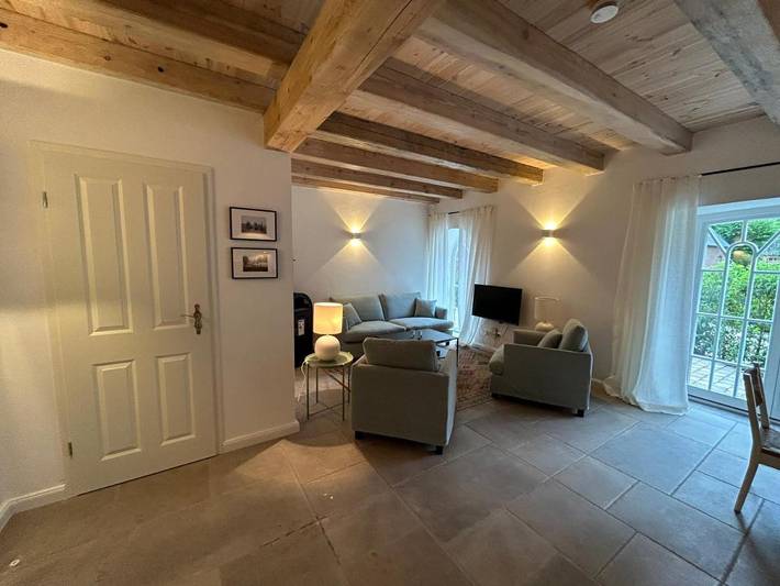 Ferienwohnung für 6 Personen, mit Terrasse und Garten