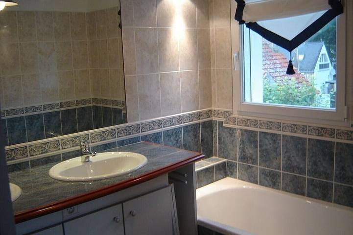 Gîte pour 3 personnes, avec jardin et terrasse dans Plage Pen Boc H Arradon - 3