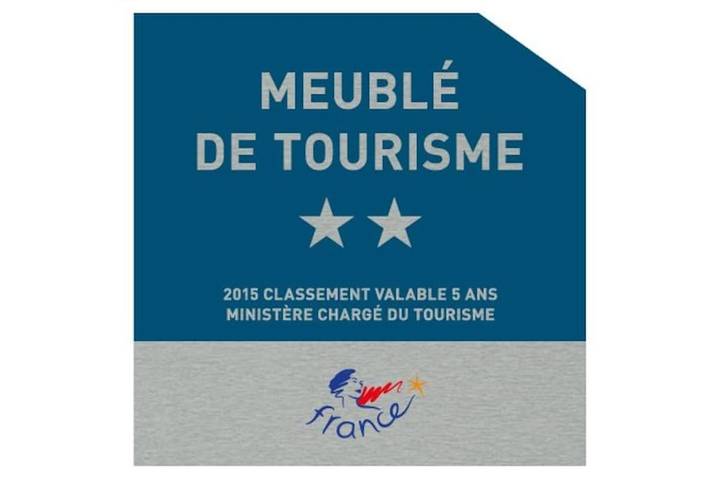 Location de vacances pour 14 personnes, avec piscine et vue sur le lac ainsi que jardin et vue, animaux acceptés dans Loireauxence - 4