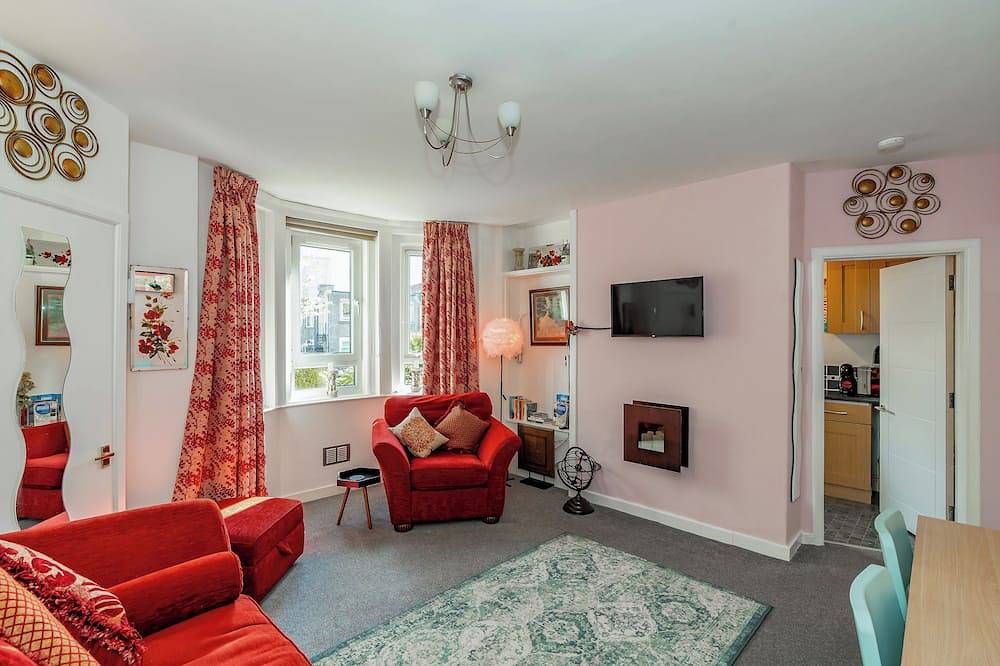 Geheel appartement, Home-from-home; 10 mins from city centre; Free on-street parking; Well-equipped in Edinburgh, Lothian
