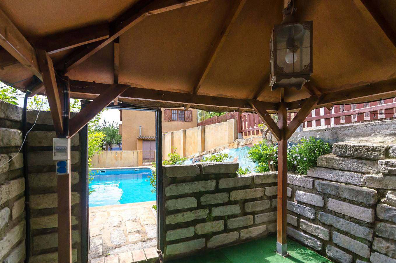 Chalet para 10 personas con jardín in Aiguaviva Parc, Vidreras