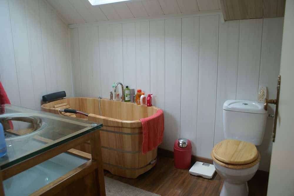 Maison confortable dans un hameau trés calme in Plœuc-sur-Lié, Cotes-d'Armor