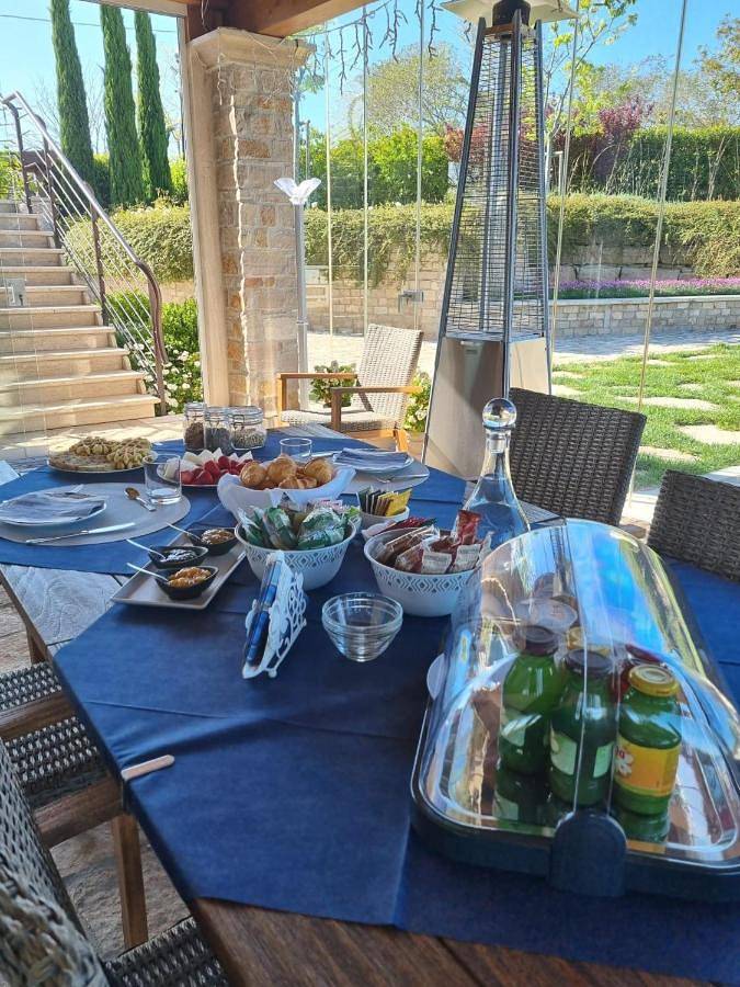 Location de vacances pour 2 personnes, avec Balcon et Jacuzzi ainsi que Terrasse et Jardin à Petacciato - 2