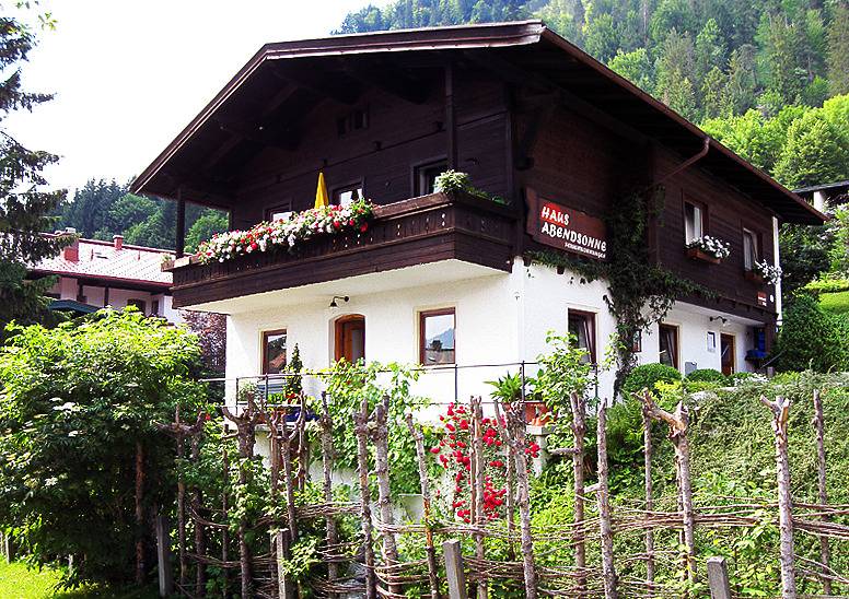 Ganze Ferienwohnung, Haus Abendsonne - 1-Raum-Ferienwohnung 28qm, 2 Personen, abgeteilter Schlafplatz, Küche, Balkon in Reit im Winkl, Bayerische Alpen
