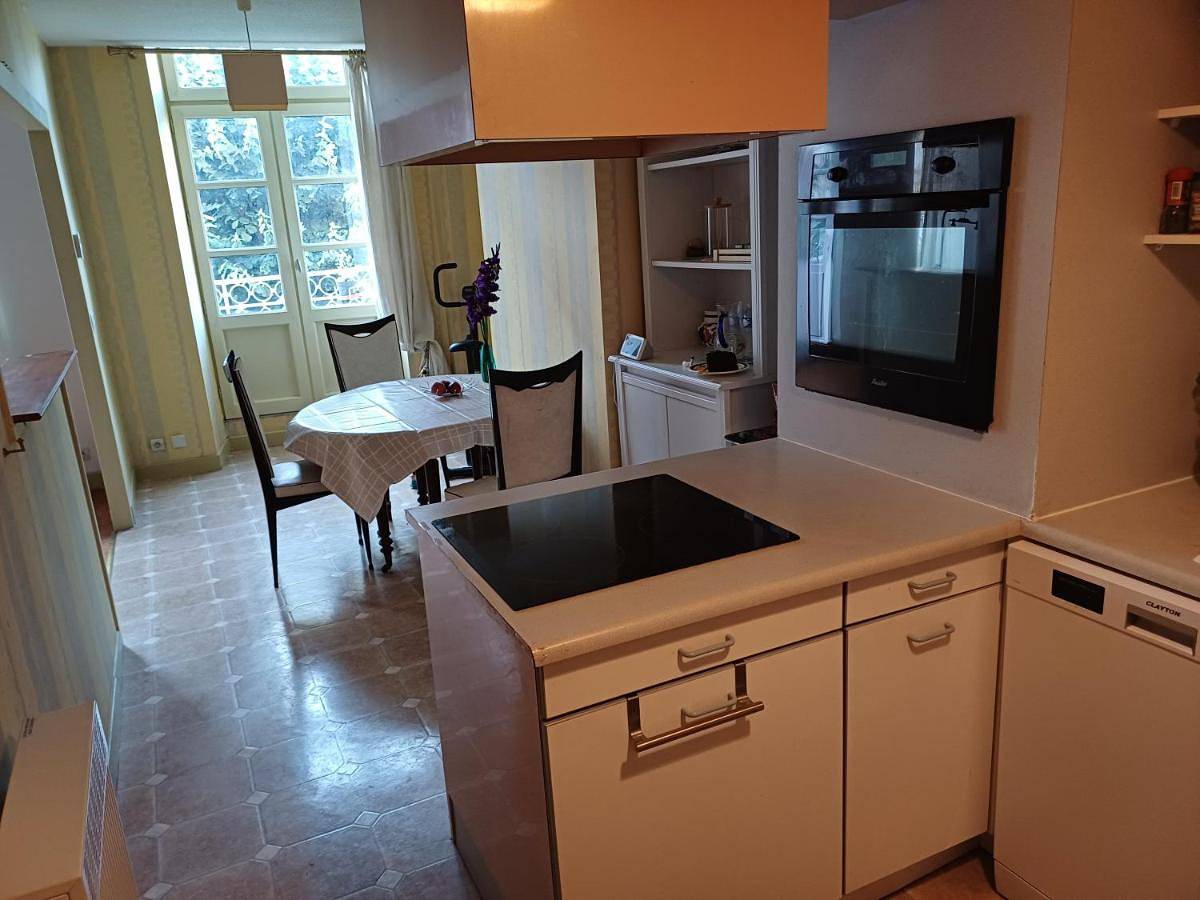 Appartement entier, Appartement hyper-centre Issoire in Issoire, Région de Besse-et-Saint-Anastaise