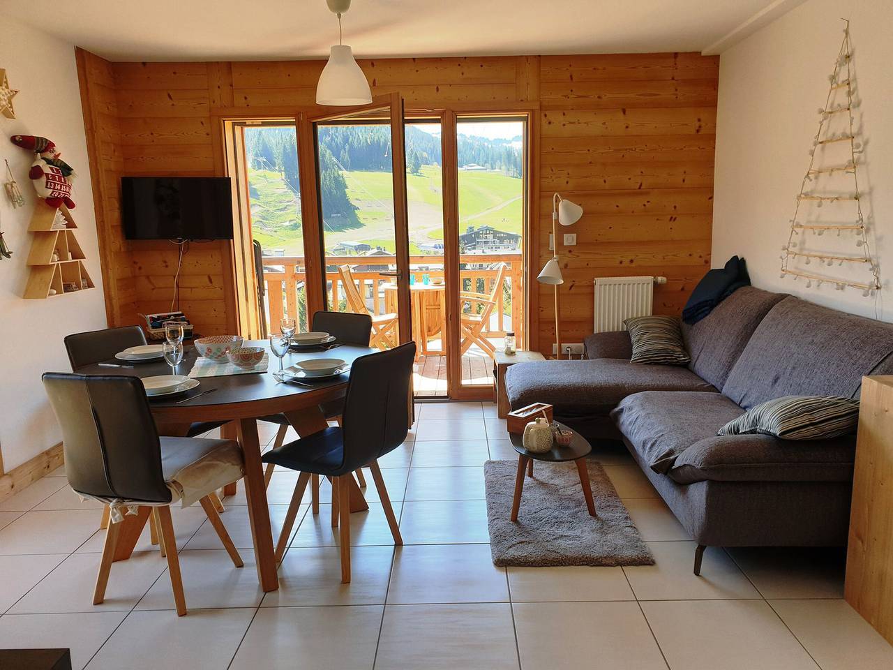 Ganze Wohnung, Gemütliche 3-Zimmer-Wohnung mit Balkon, Garage und Wlan in Les Gets, Les Portes du Soleil