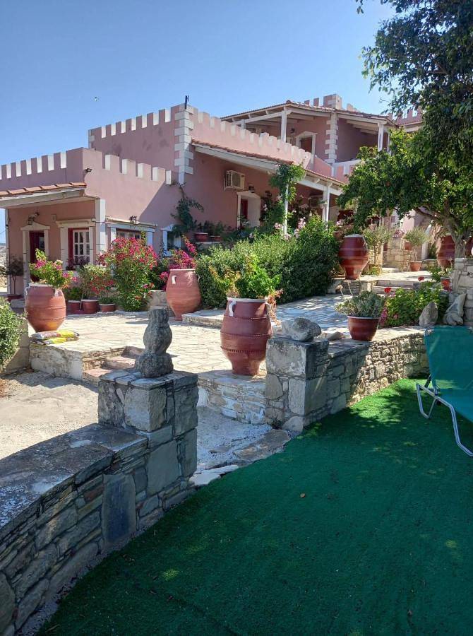 Hostel für 2 Personen, mit Ausblick und Garten sowie Balkon in Pitsidia