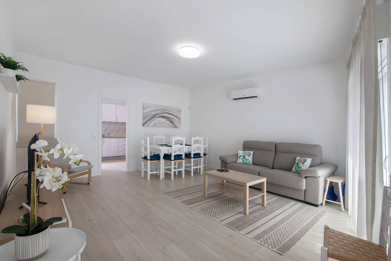Entire apartment, Apartment 'Refúgio Estrela Do Mar' with Private Terrace, Wi-Fi and Air Conditioning in Quarteira, Faro District