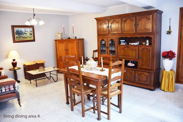 Location de vacances pour 5 personnes, avec vue et terrasse à Cesseras - 3