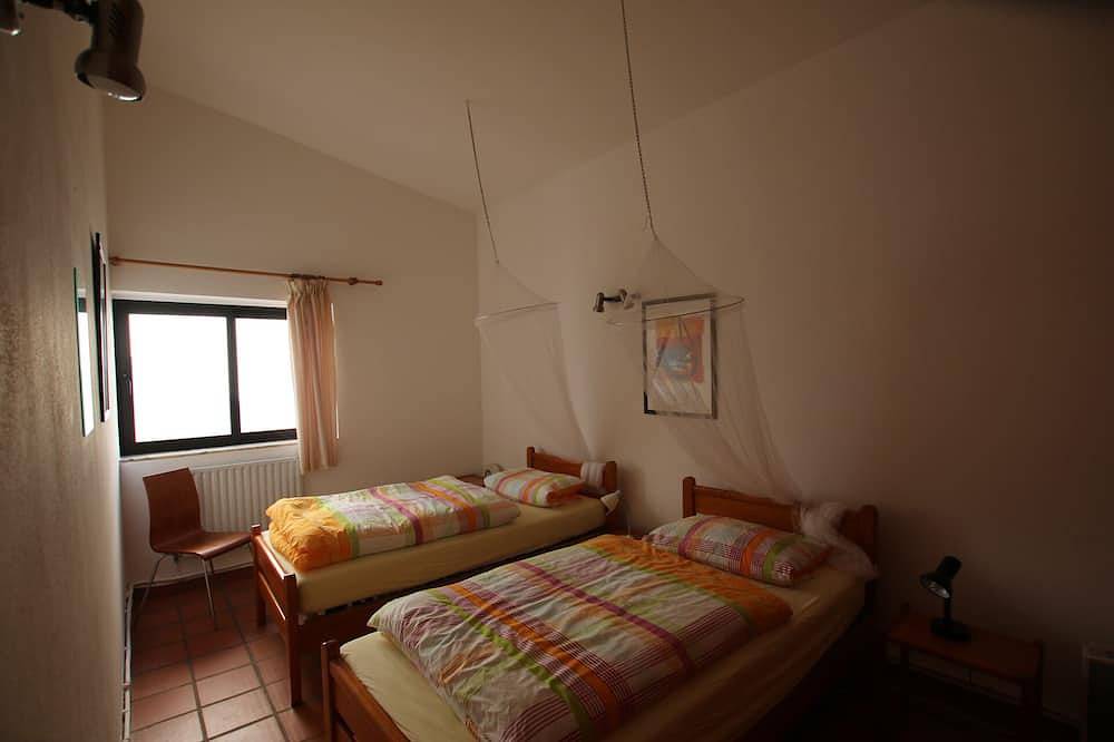 Ingrina Sol, Vila do Bispo, Portugal in Raposeira, Vila do Bispo e Raposeira