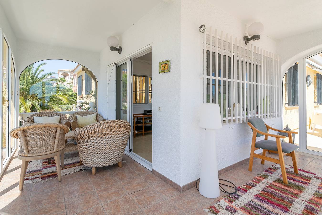 Villa Filip with Fantastic Sea View, Pool & Wi-Fi in La Merced, el Campello