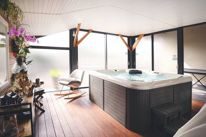 Villa pour 6 personnes, avec jacuzzi ainsi que terrasse et jardin en France - 3