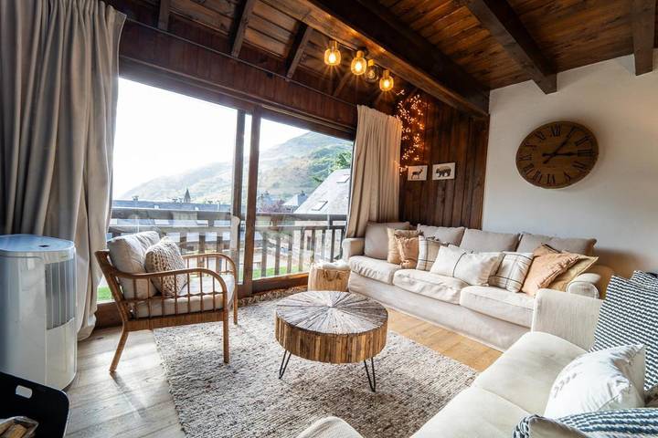 Casa rural para 7 personas, con Terraza además de Jardín y Vistas en Garós - 2