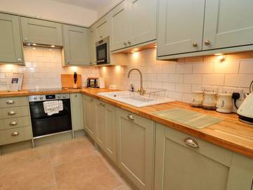 Villa for 6 People in Bourton-on-the-Water, The Cotswolds, Photo 3