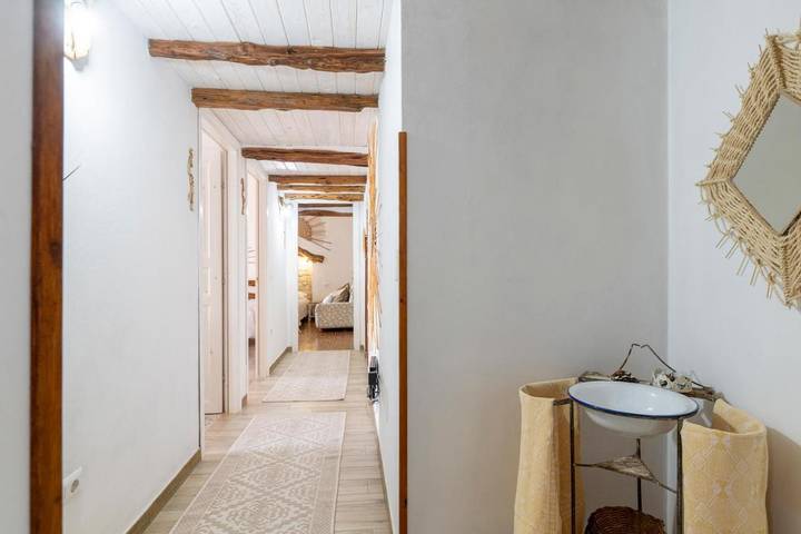 Location de vacances pour 2 personnes, avec vue et jardin à Baunei - 2