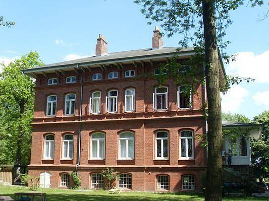 Ganze Ferienwohnung, Tolle Wohnung in Wesselburen mit Großem Garten in Wesselburen, Wesselburen und Umgebung Region