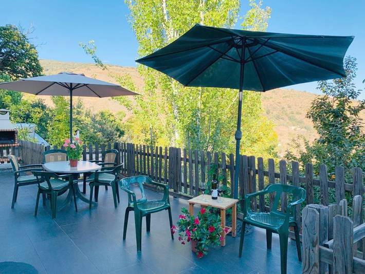Casa rural para 2 personas, con Balcón y Jacuzzi además de Terraza y Jardín en Yegen - 2