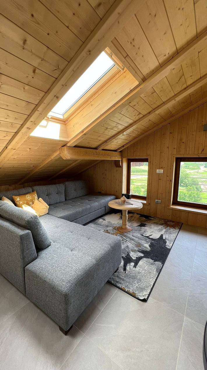 Entire studio, Apartment Truma Swing Castelfondo with Shared Garden & Wi-Fi in Castelfondo, Borgo d'Anaunia