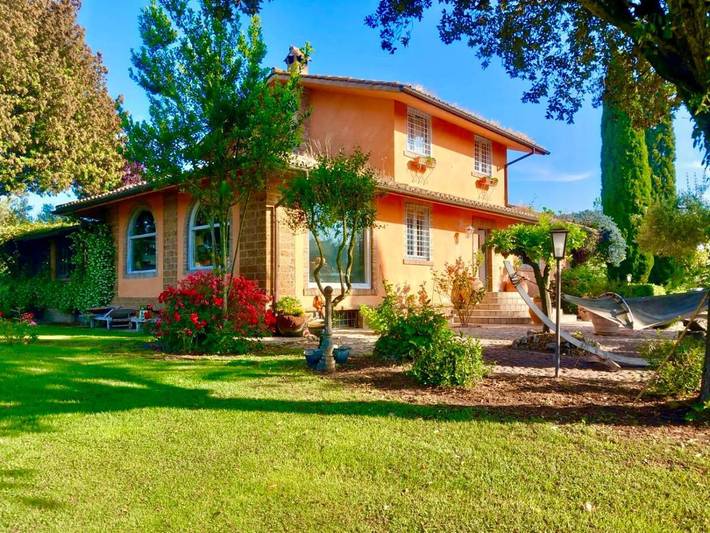 Villa per 4 persone, con piscina e giardino nonché panorama nel Lazio