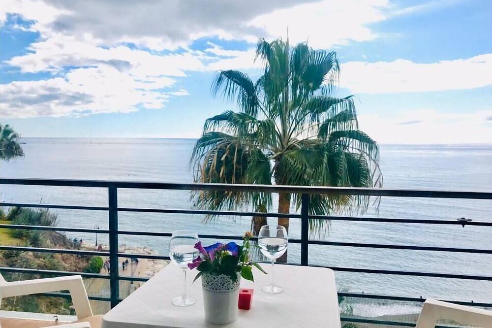 Apartamento entero, Playa Carihuela, Castillo De Santa Clara, wifi, piscina in Playa El Bajondillo, Torremolinos