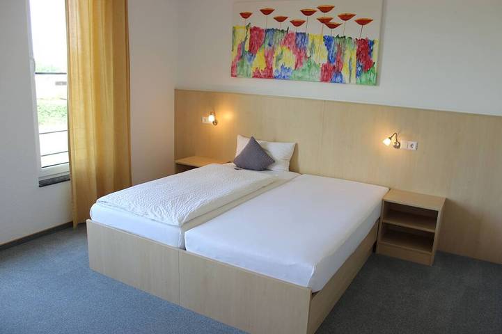 Ferienwohnung für 2 Personen in Lehrensteinsfeld