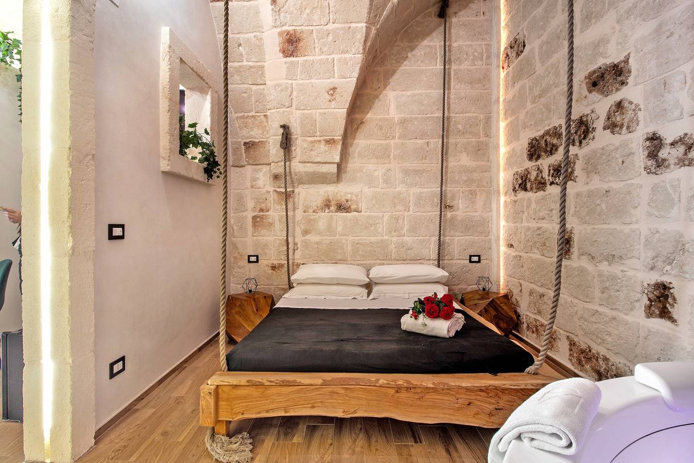 Appartamento intero, Appartamento 'Angelsuite' con Wi-Fi e aria condizionata in Fasano, Salento