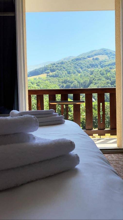 Hôtel pour 2 personnes, avec jardin et vue à Saint-Jacques-des-Blats - 3