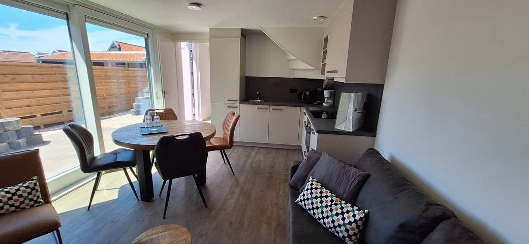 Ferienhaus für 4 Personen, mit Balkon/Terrasse und Terrasse sowie Sauna in Westkapelle
