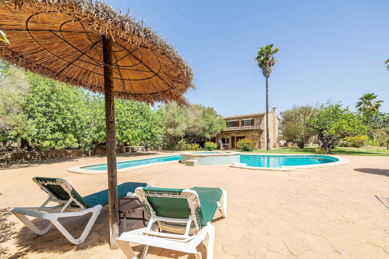Finca "Mirabo Ramonet" mit Bergblick, Wlan, Pool, Garten & Terrasse in Son Negre, Felanitx