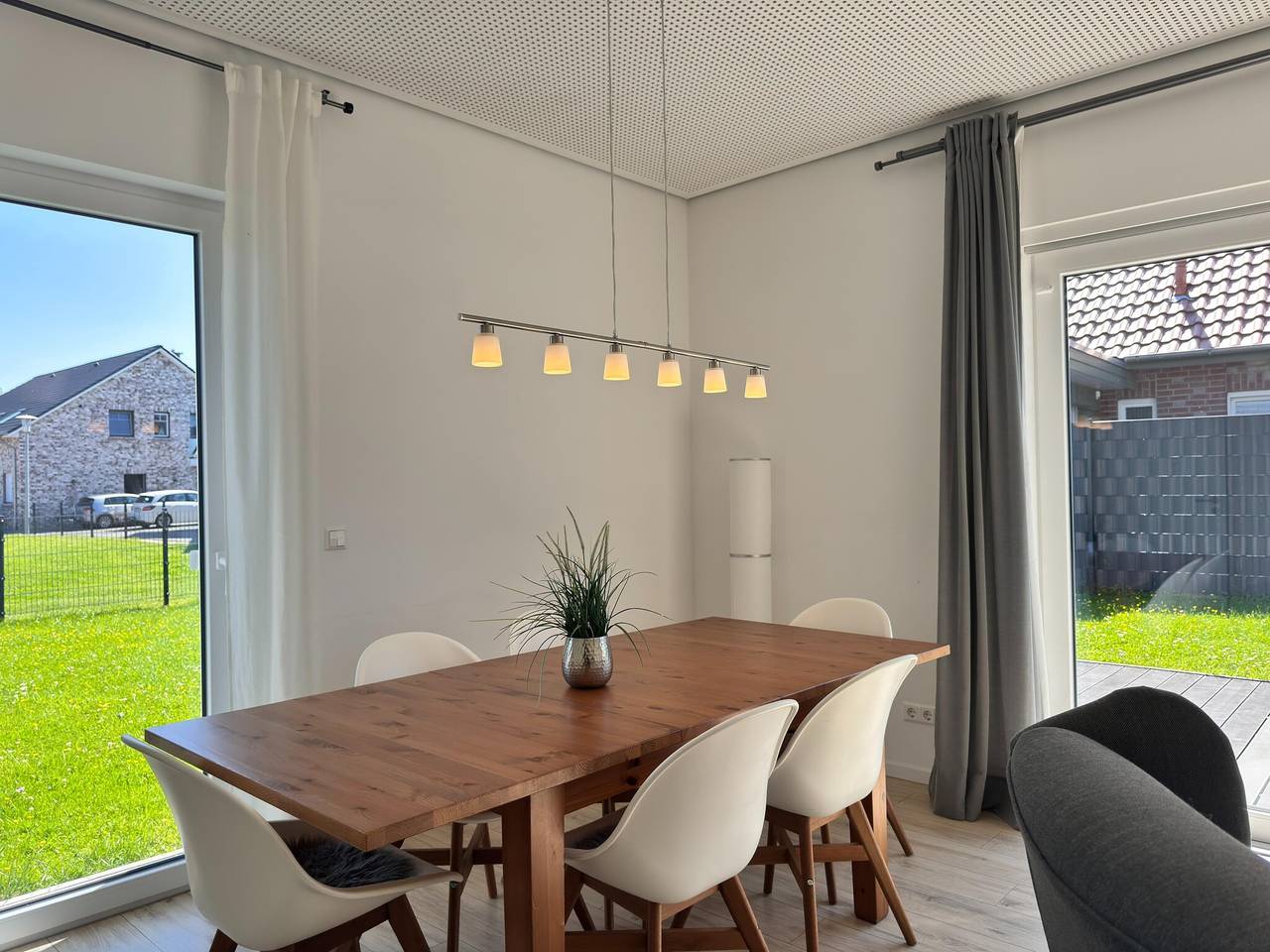Ganze Wohnung, Moderne Ferienwohnung mit Sauna & Terrasse in Burhave, Butjadingen