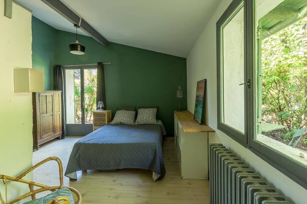 Maison de charme spacieuse  proche montpellier avec piscine in Castelnau-le-Lez, Côte méditerranéenne (France)