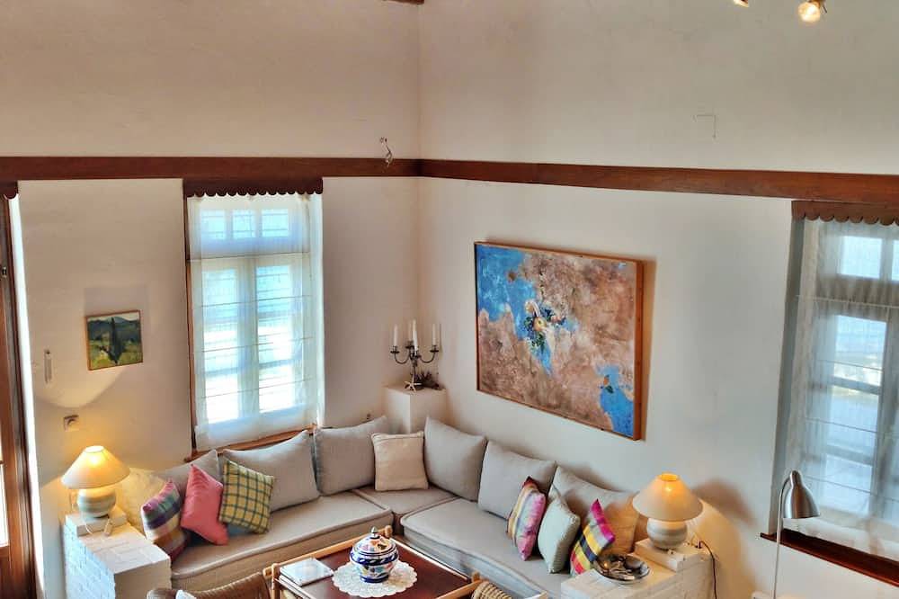 \"Villa Nina\" liegt oberhalb des Sandstrandes von Armenopetra in Sporaden