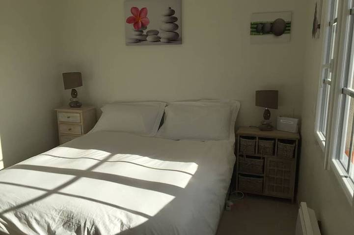 Location de vacances pour 6 personnes, avec jardin et terrasse à Bias - 2