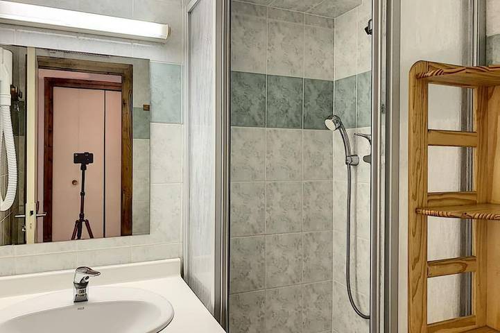 Gîte pour 3 personnes, avec balcon dans Office De Tourisme De Combloux - 2