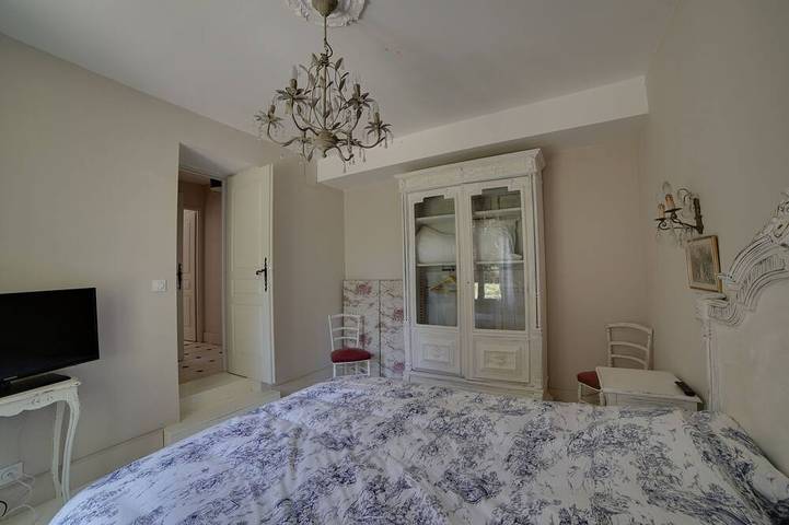 Location de vacances pour 6 personnes, avec balcon et jardin à Cours-de-Pile - 3