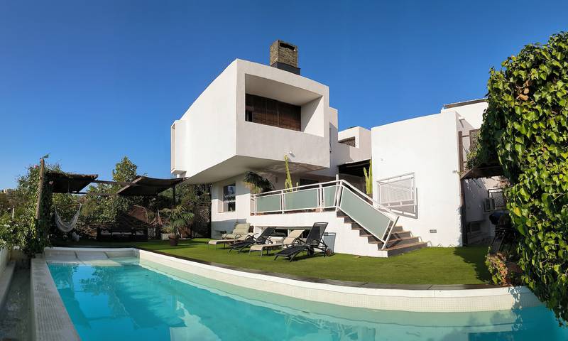 Villa "Kalmachicha" with Mountain View, Pool, Garden, Terrace, A/C & Wi-Fi in Mijas Costa, Mijas