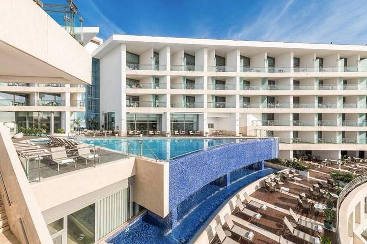 Hotel para 2 pessoas, com piscina e sauna - 1