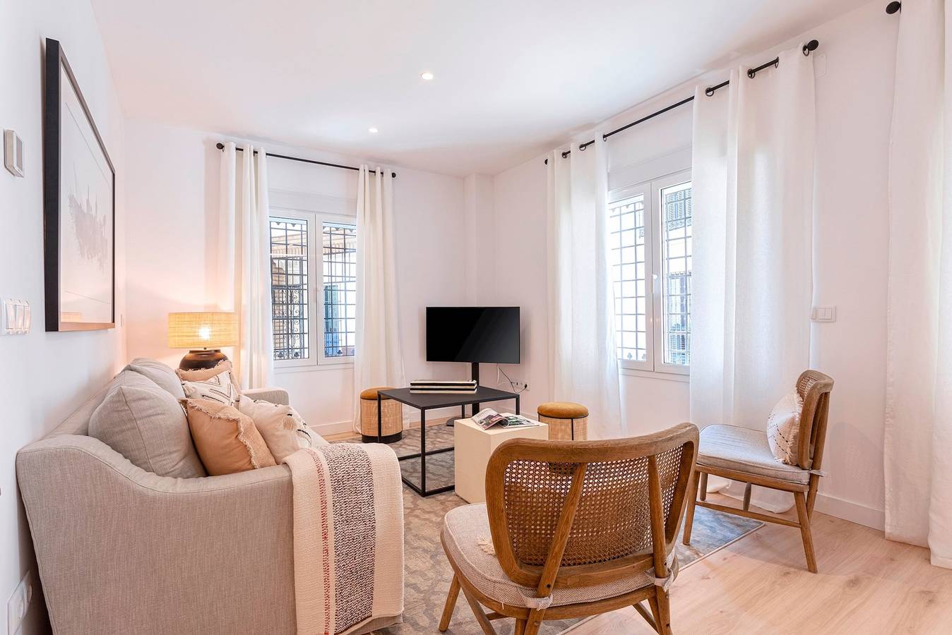 Entire apartment, Spectacular 3Bd apartment in Santa Cruz neighborhood. Aire I in Casco Antiguo, Sevilla