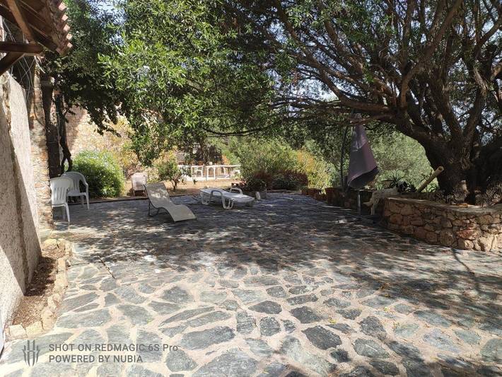 Location de vacances pour 5 personnes, avec vue et jardin à Figari - 2
