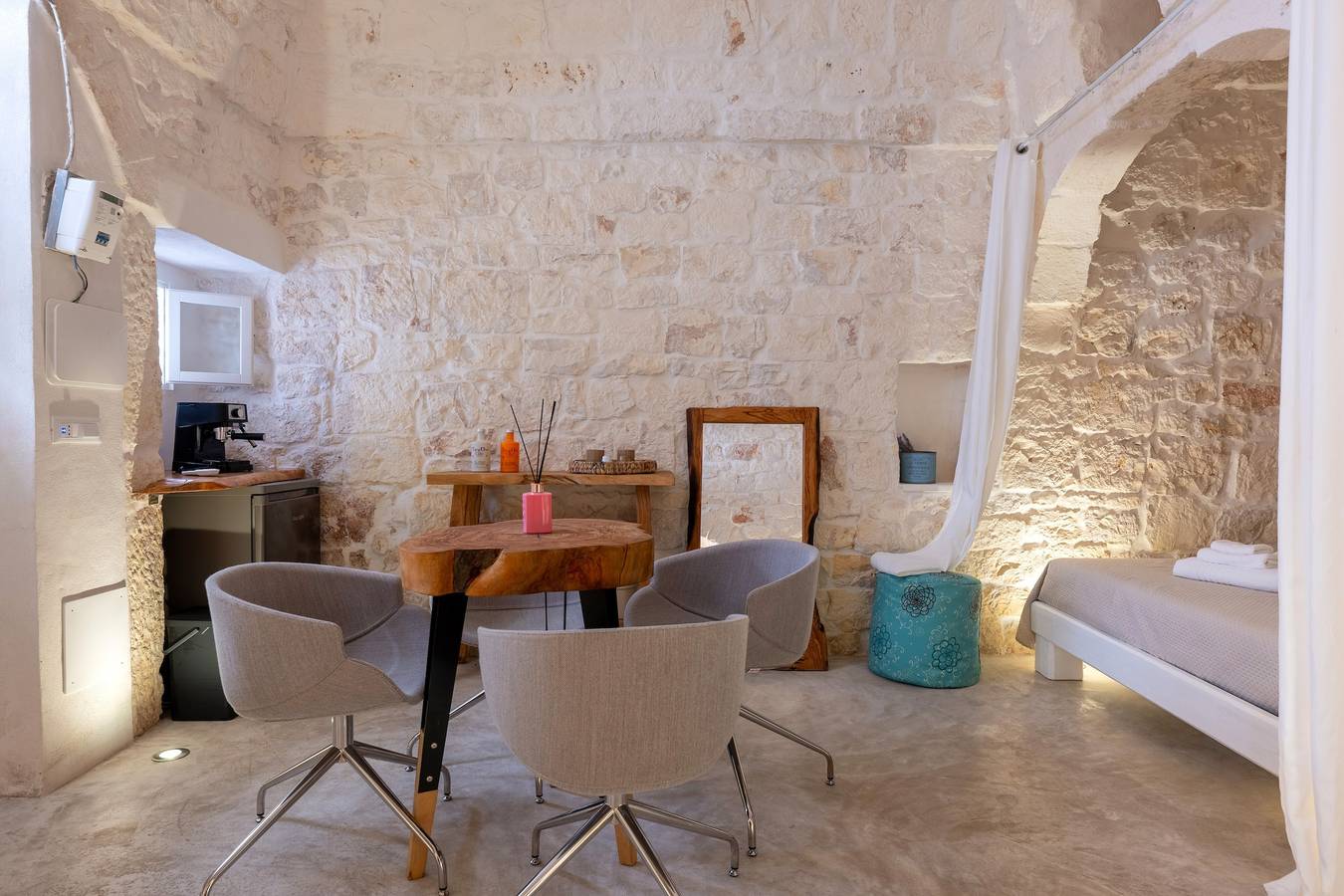 Ferienhaus 'Suite Renoir' mit Wlan und Klimaanlage in Ostuni, Salento