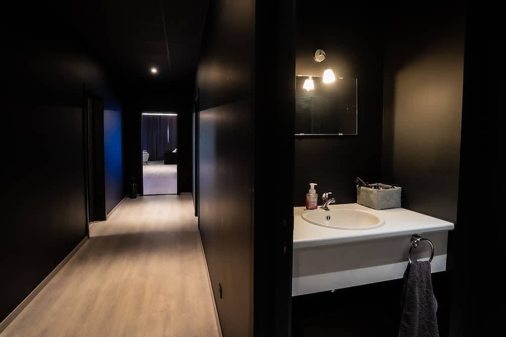 Appartement entier, Un loft de luxe à Anvers avec plus de 2500 pieds carrés d'espace ouvert! in Anvers, Région d'Anvers