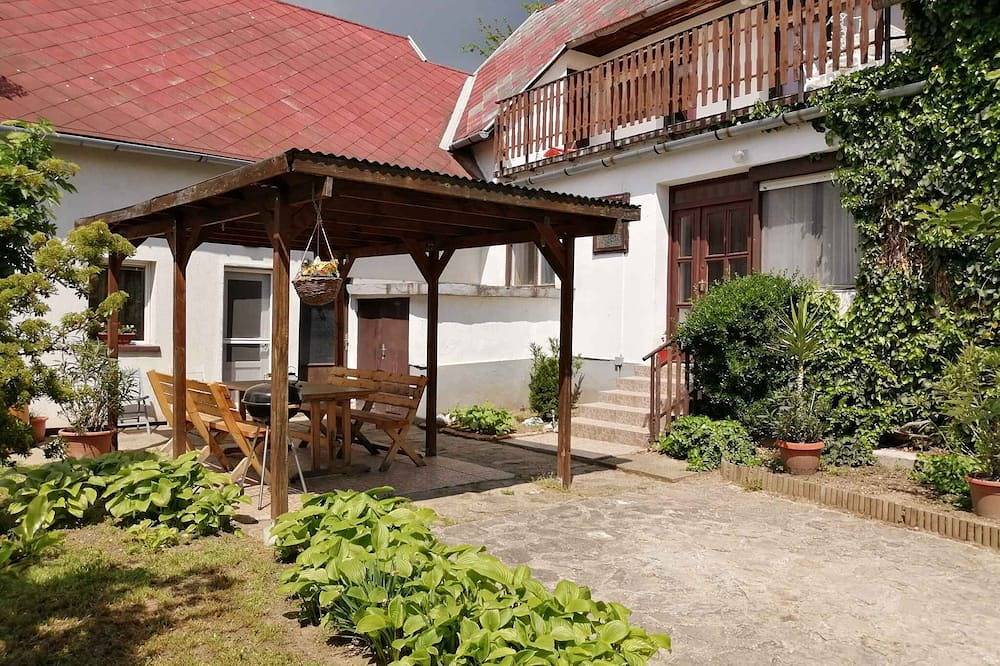 Ferienhaus im Landhausstil in Gyenesdias, Balaton Hochland Nationalpark