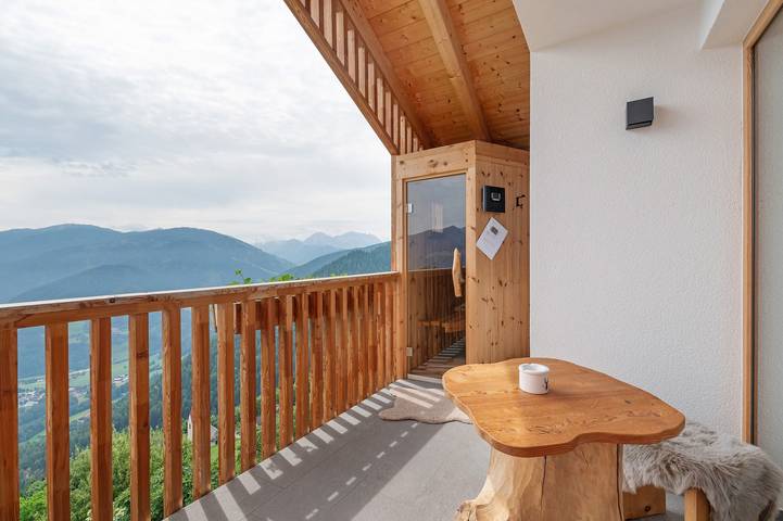 Apartament wakacyjny dla 5 osób, z ogród i sauna w Kronplatz