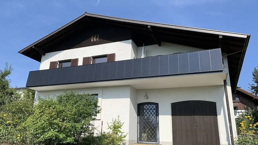 Ferienhaus für 8 Personen, mit Balkon und Terrasse am Attersee