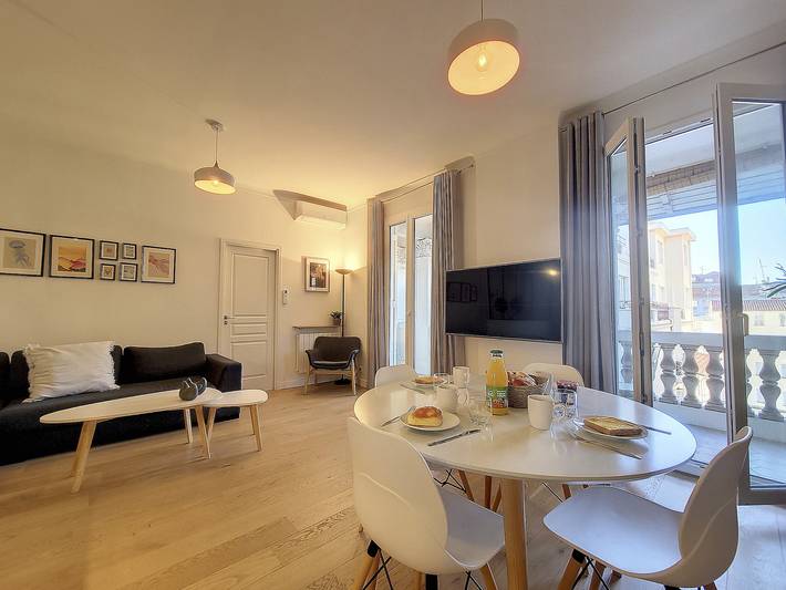 Entire apartment, N&J - Madagascar - Central - Very close sea in Nice (France), Mediterranean Coast (France)