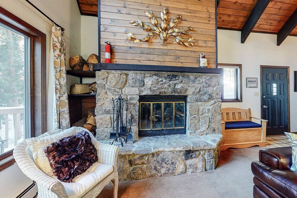 Spacious Cabin w/ Wifi, Pool Table, Fireplace, Washer/Dryer - Snowbird-Friendly in Purgatory